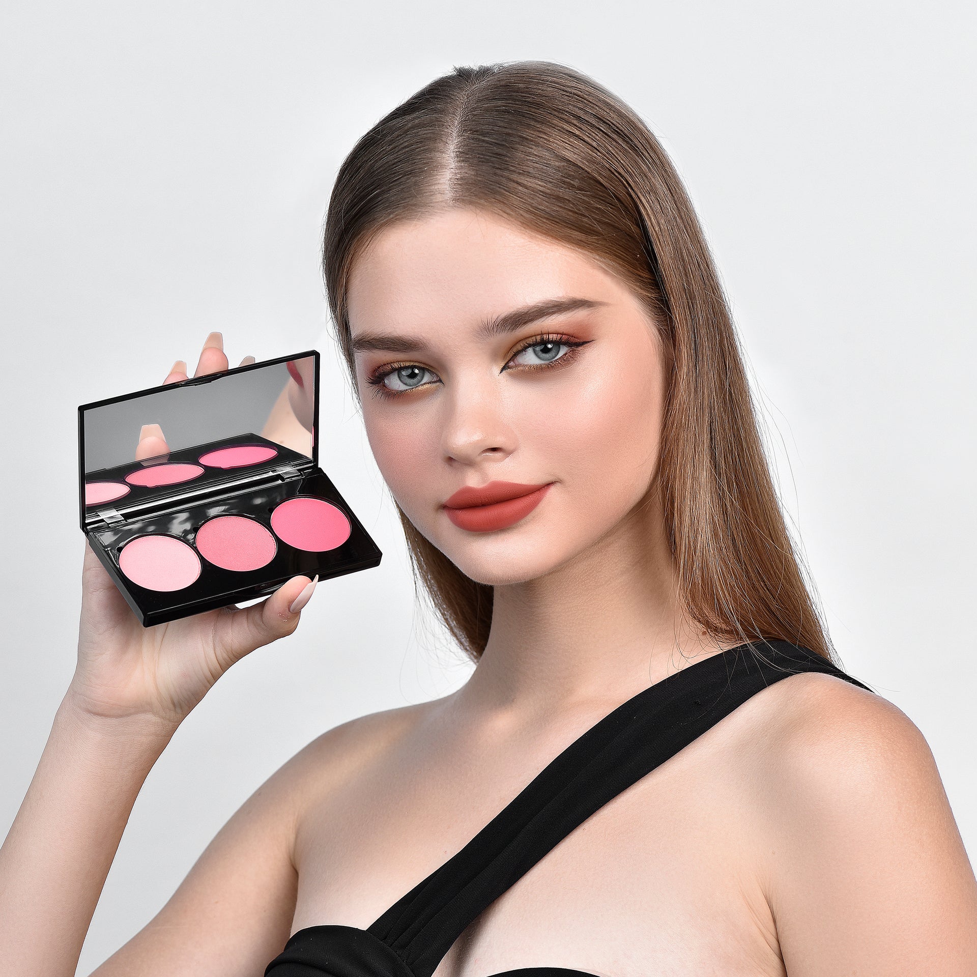 Deluxe Silky Powder - Blush Trio Palette